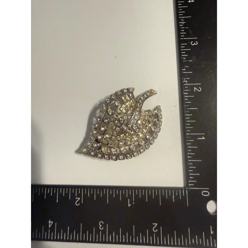 Vintage Silver Tone Rhinestone Leaf Brooch Pin Clear Crystal Botanical Jewelry